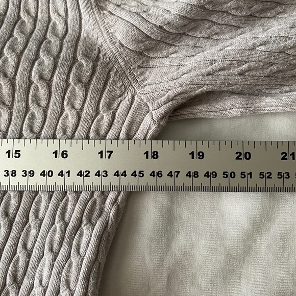 Tommy Hilfiger Women's Light Gray Cable Knit Long Sleeve Sweater Size Large - Picture 8 of 11
